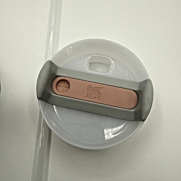 Stanley 20 OZ,  Tumbler light pink with lid and straw Stanley Insulated Tumbler - Picture 7 of 11